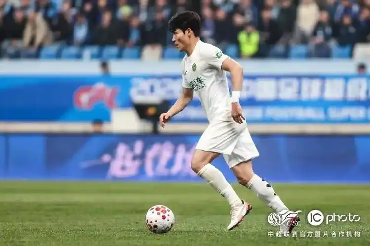 欧冠对决：利物浦 VS AC米兰